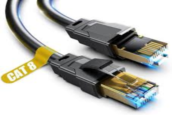 اترنت Cat8 چگونه با راهکارهای فیبر نوری 40G مقایسه می‌شود؟